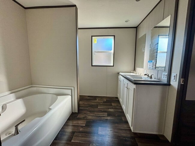 Building Photo - 2101 Ladnier Rd