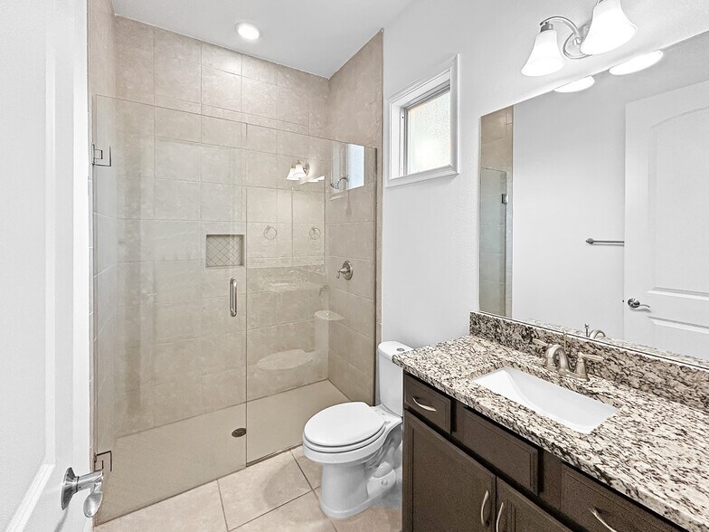 Building Photo - 13146 Bromborough Dr