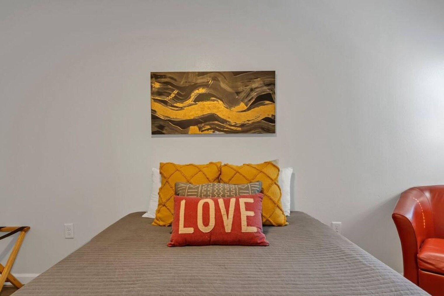 Building Photo - 302 Santa Rosa Blvd