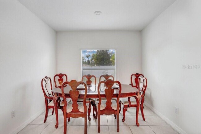 Building Photo - 6384 Ten Acre Ct