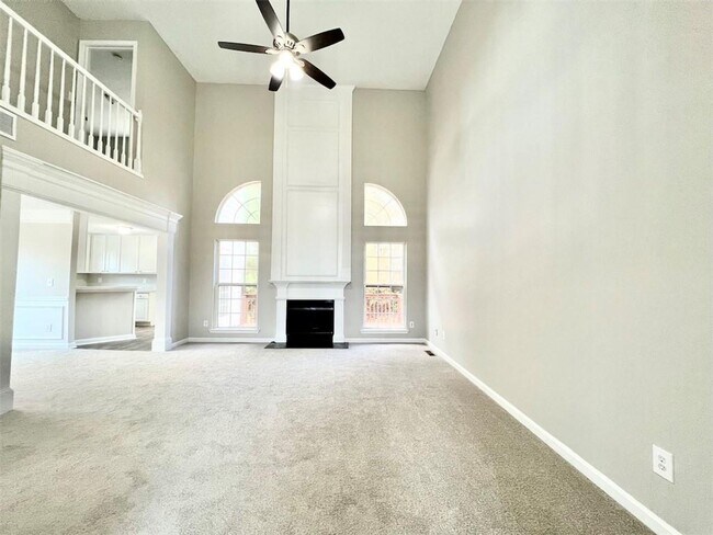 Building Photo - 2312 Oak Glenn Cir