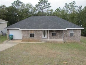 Building Photo - 301 Lakeview Dr