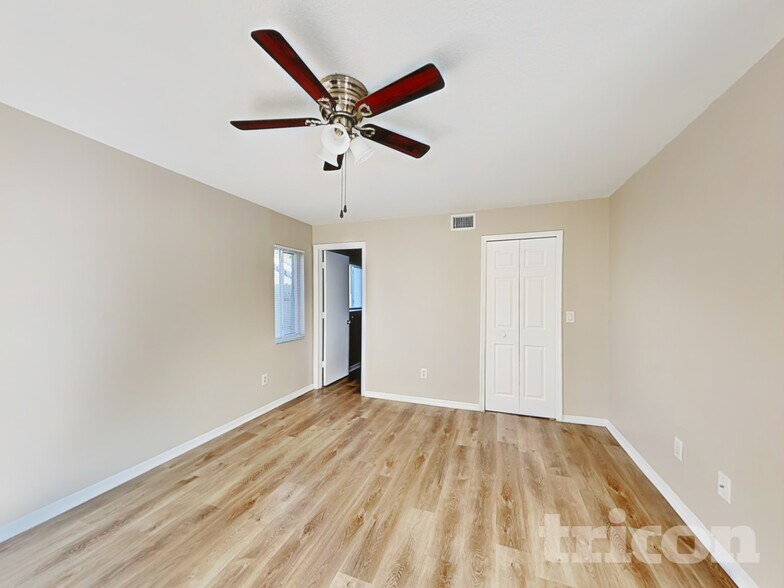 Building Photo - 1330 Gangplank Dr