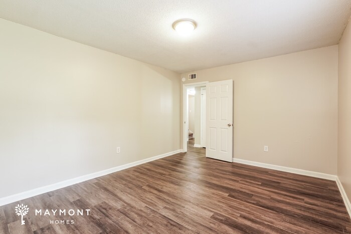 Building Photo - 3476 Postell Dr
