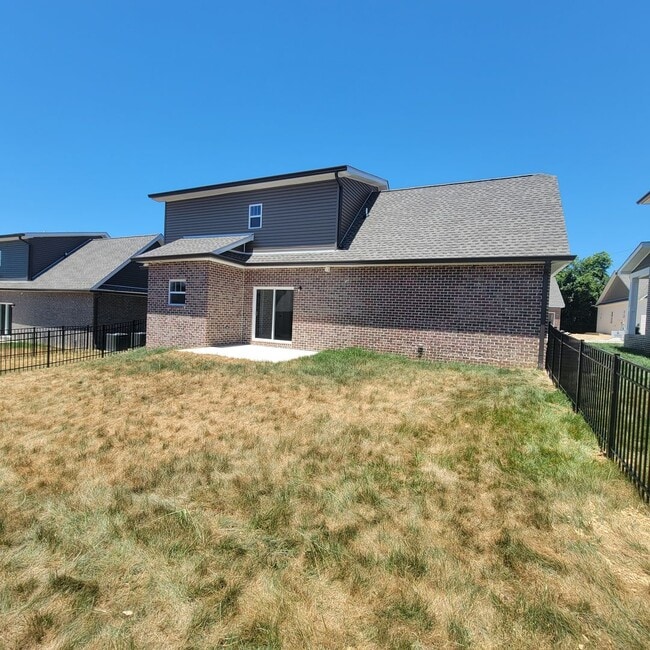Building Photo - 3/2 Townhouse-Cookeville, TN