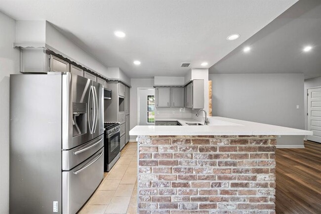 Building Photo - 11506 Hornbrook Dr