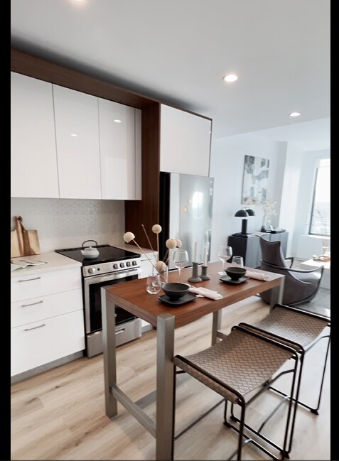 Building Photo - 224 E 135th St