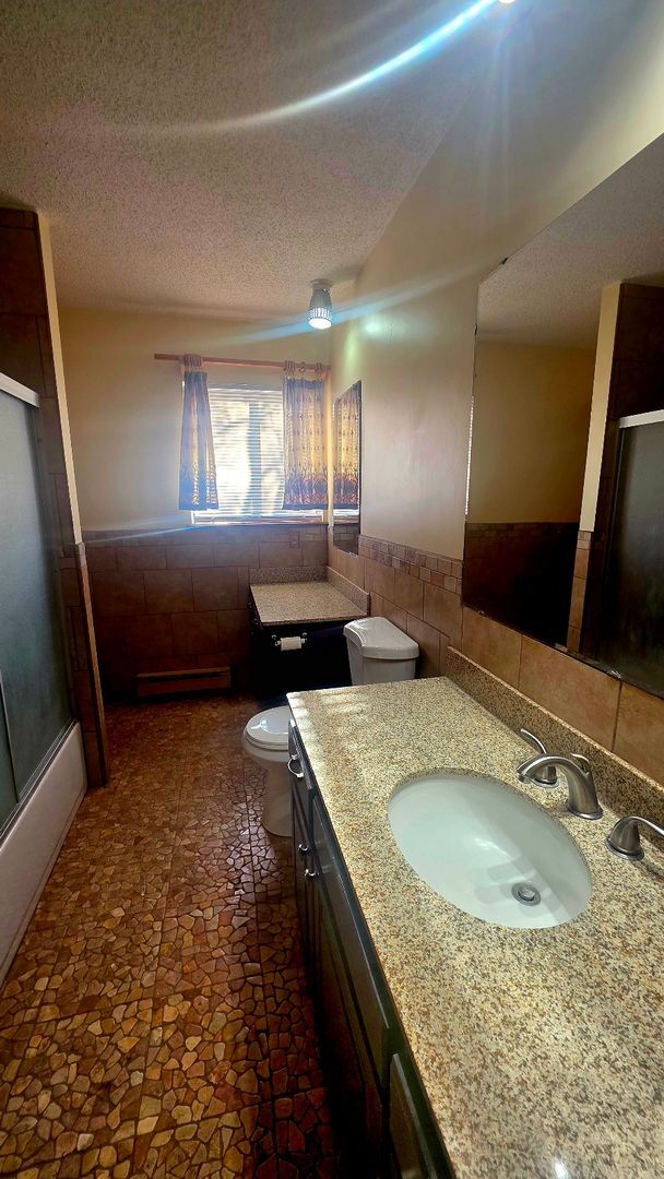 Building Photo - Corrales 4 Bedroom For Rent