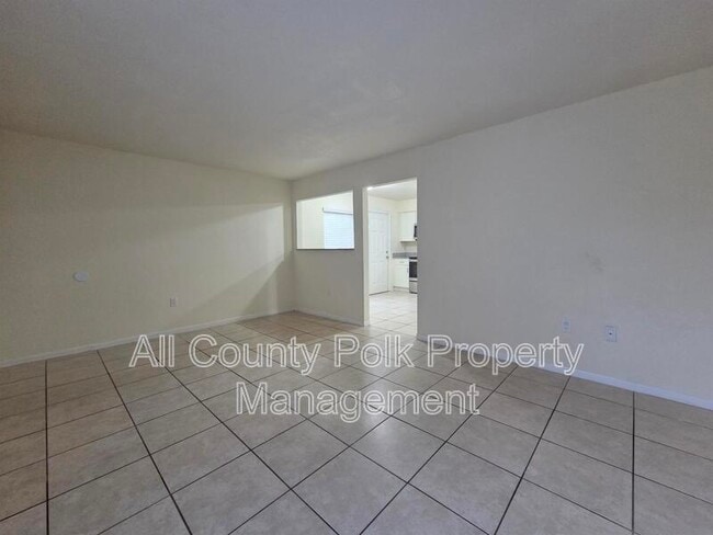 Building Photo - 210 Leelon Rd