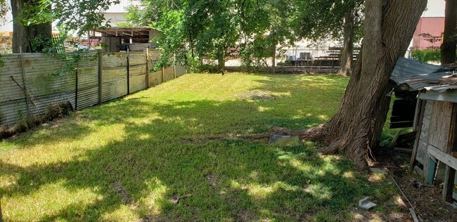 Building Photo - 3221 Wimberly St