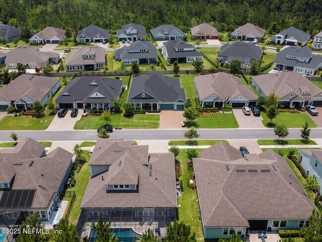 Building Photo - 746 Glenneyre Cir