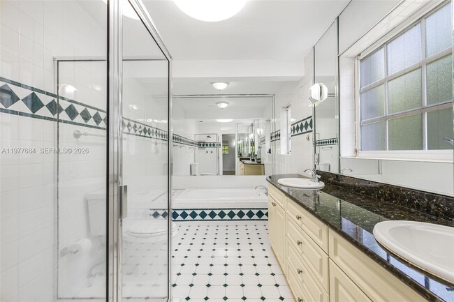 Building Photo - 7255 SW 125th St