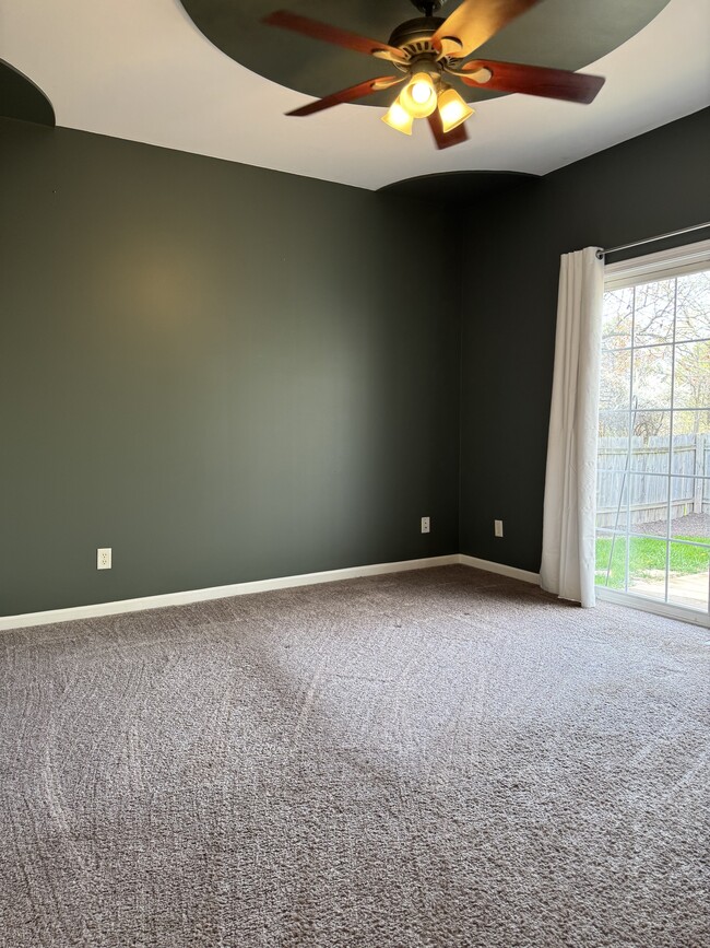 Building Photo - 6508 Laurel Cherry Dr