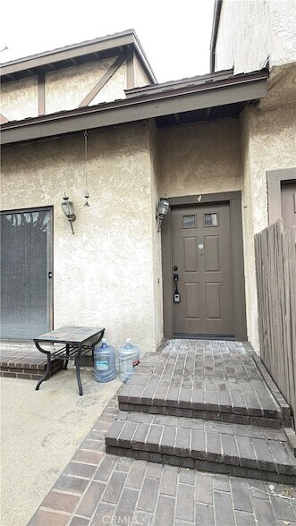 Building Photo - 1145 E Arcadia Ave