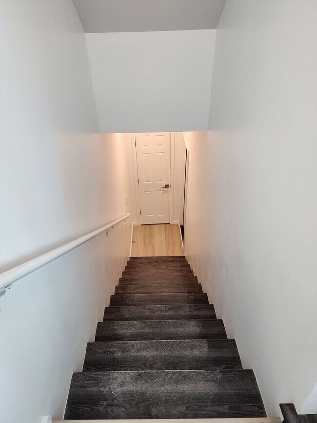 Building Photo - WATERFRONT ON WATSON BAYOU