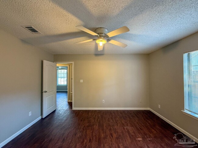 Building Photo - 7731 Beechwood Dr