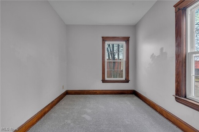 Building Photo - 3820 Riverside Ave