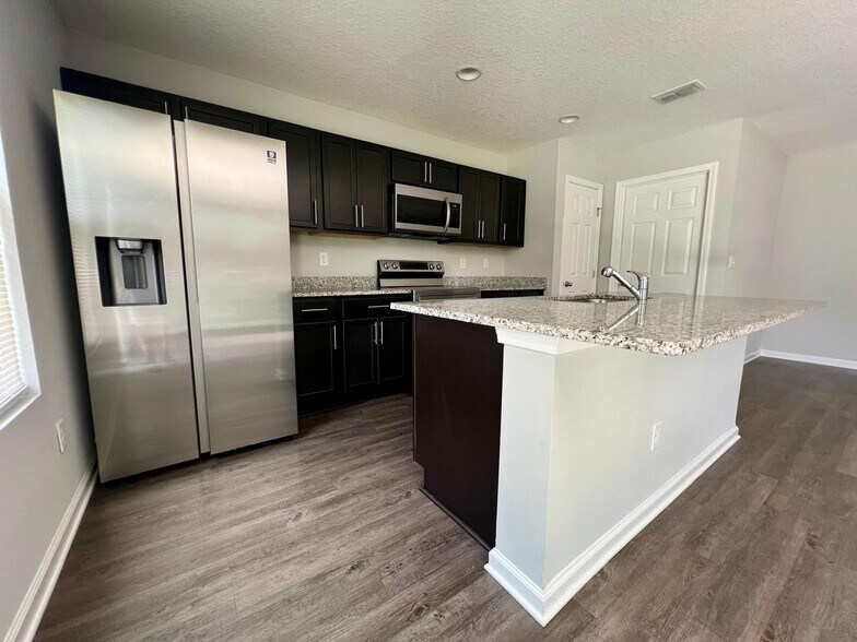 Kitchen Island - 8514 Peach St