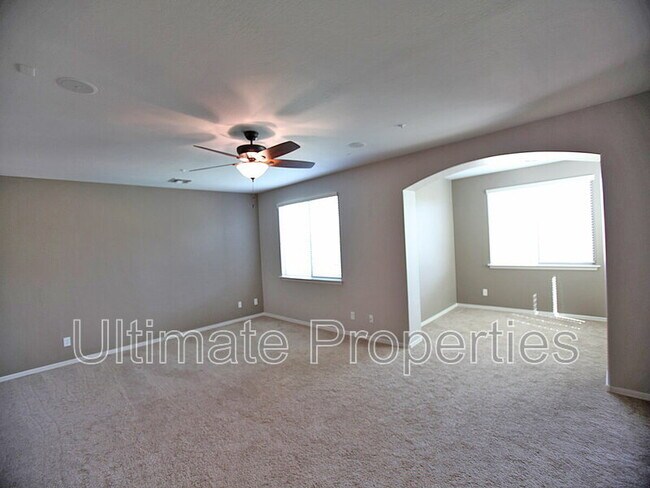 Building Photo - 14482 W La Reata Ave