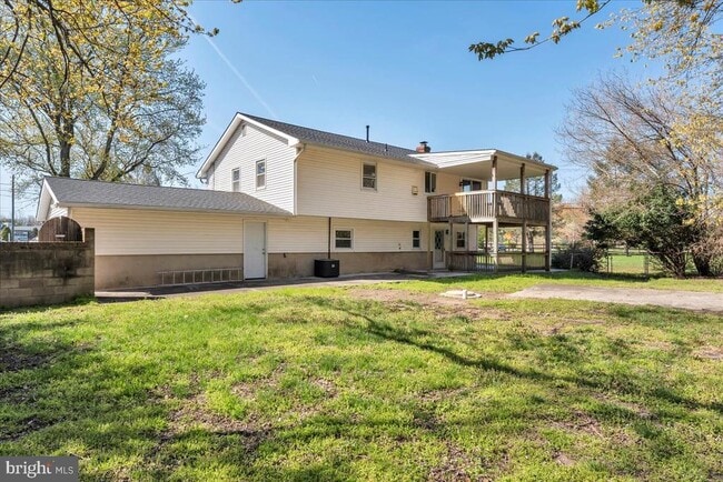 Building Photo - 301 County House Rd