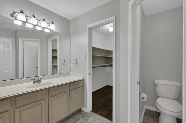 Building Photo - 12411 Westwold Dr