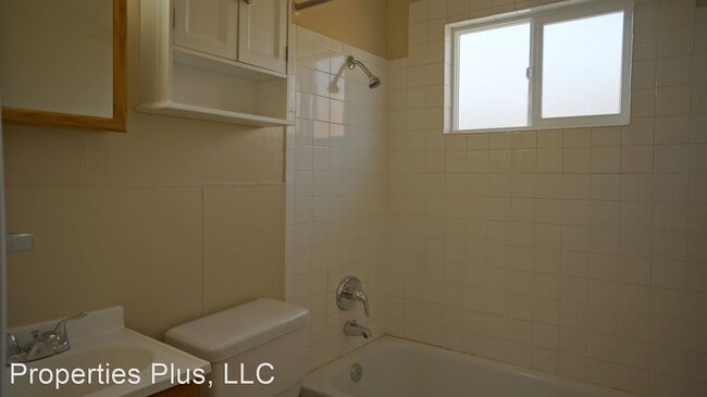 Building Photo - 2 br, 1 bath House - 572 S Stuart St