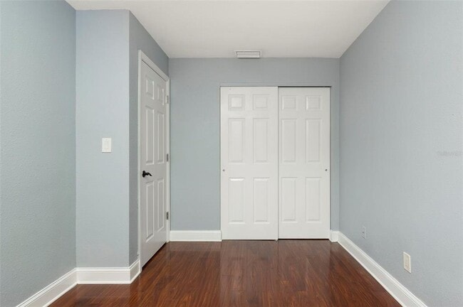 Building Photo - 727 14th St S