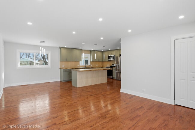 Building Photo - 505 Geronimo St