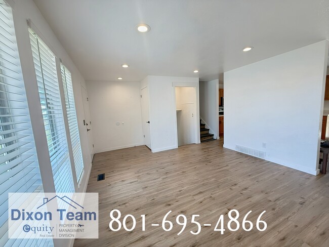 Building Photo - 2086 W 6000 S