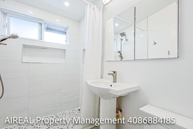 Building Photo - 10697 Morengo Dr