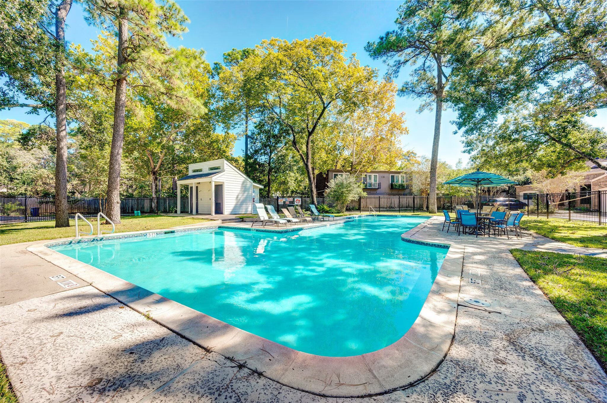 Building Photo - 12625 Memorial Dr