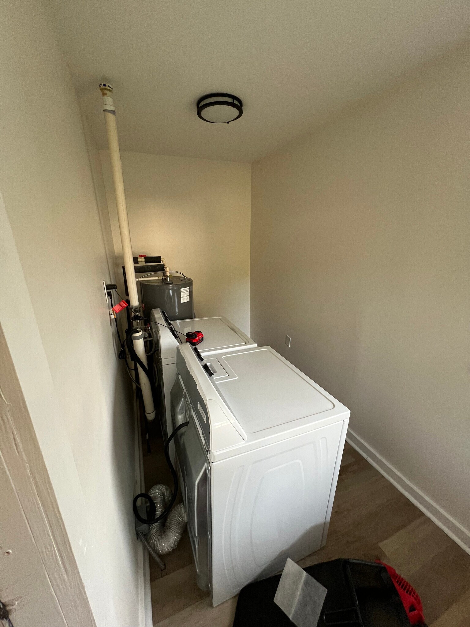 Laundry Room - 1178 Murray Dr