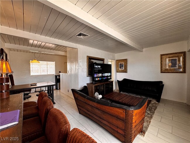 Building Photo - 421 Harvard St