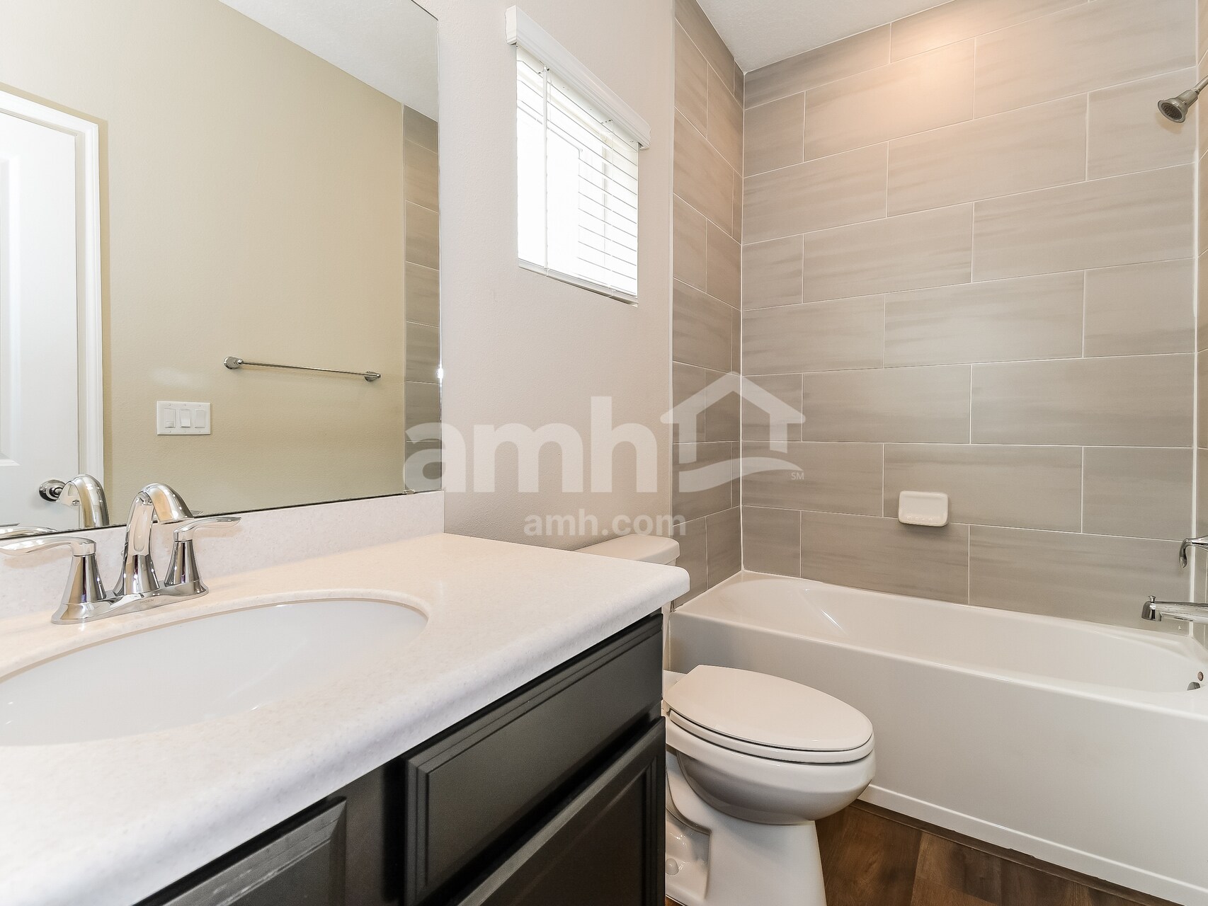 Building Photo - 163 Hemlock Point