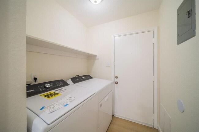Building Photo - 5005 Cape Verde Cove
