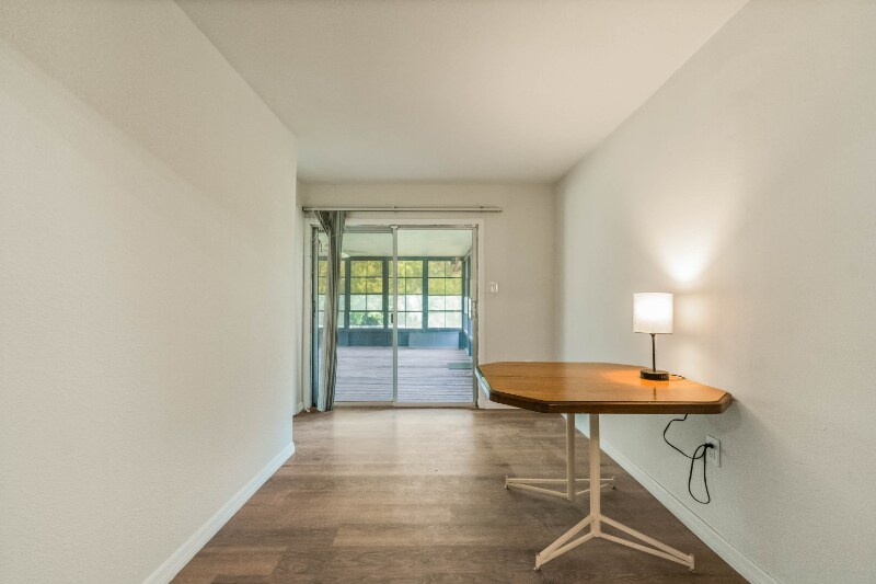 Building Photo - 3960 Juanita St