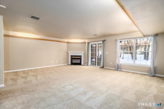 Building Photo - 2004 Eaton Ct