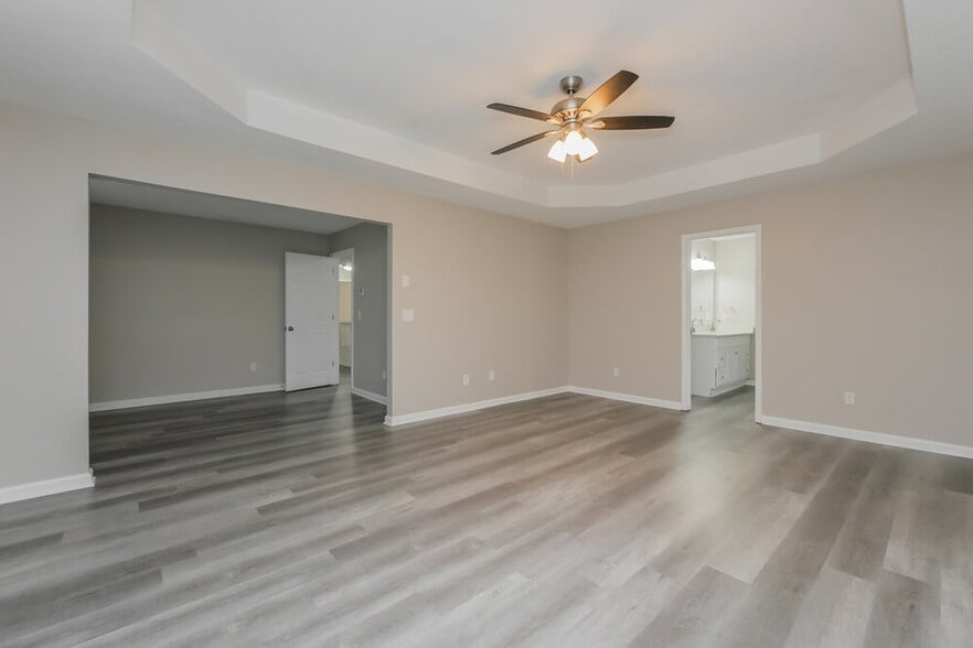 Building Photo - 6433 Polar Fox Ct