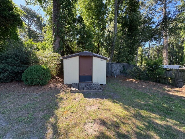 Building Photo - FOR RENT - Haymount Charmer