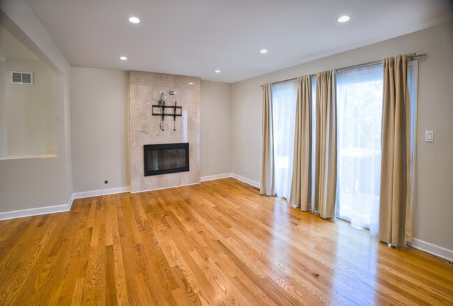 Building Photo - 2711 Valley Forge Rd