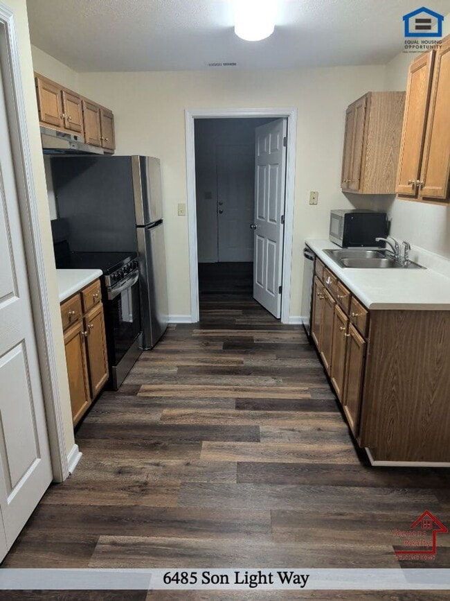 Building Photo - 6485 Son Light Way