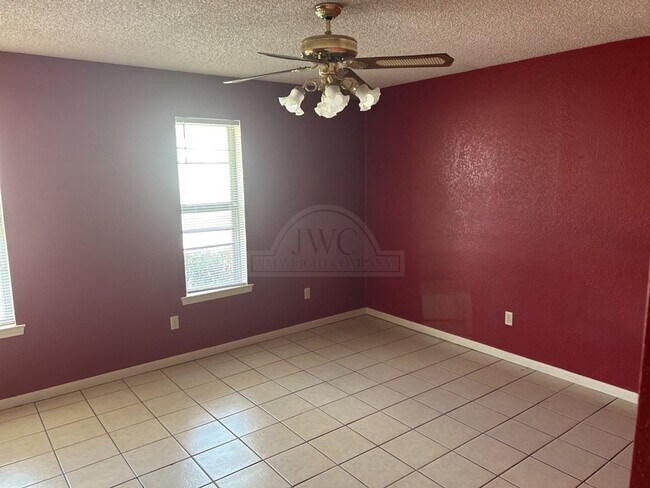 Building Photo - 2608 Jade Rd, Killeen
