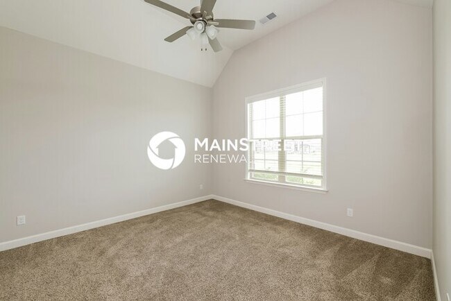 Building Photo - 4 Bedroom Pet-Friendly Home in Somerville, TN with Main Street Renewal