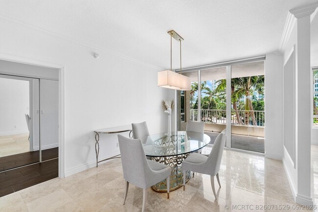 Building Photo - 3720 S Ocean Blvd