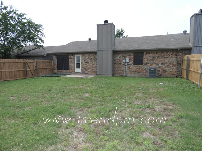 Building Photo - 400 Asbury Drive, Saginaw TX 76179