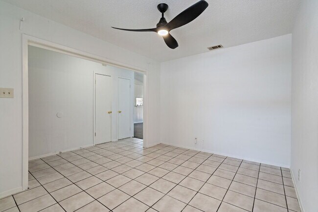 Building Photo - 12306 Hickorystick Cove