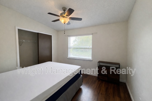 Building Photo - 7618 Colonial Ct