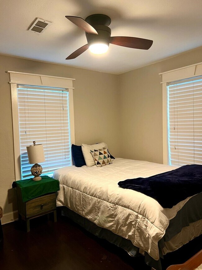 Building Photo - 4314 Gano St