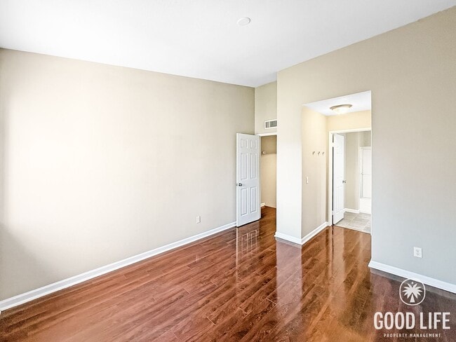 Building Photo - Beautiful 2B 2.5BA Townhouse in El Cajon!