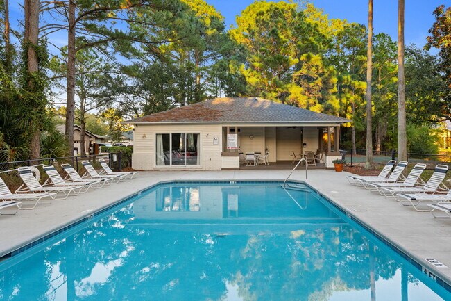 Building Photo - 255 Cll Escada